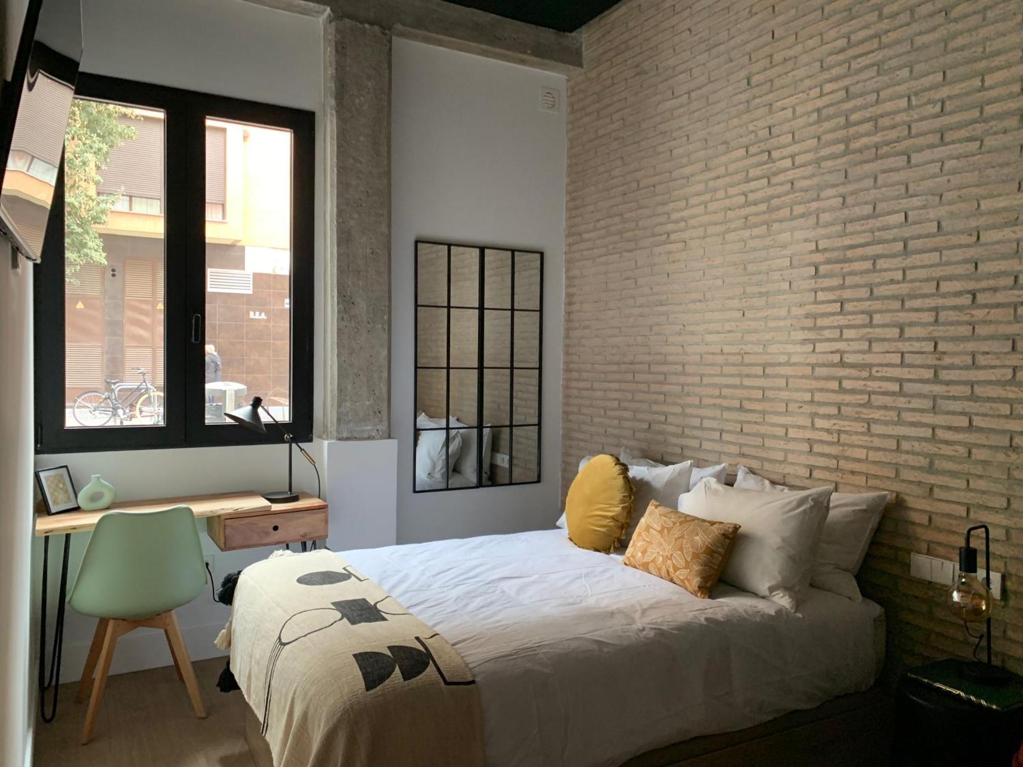 La Reina Beach Rooms Valencia Exterior photo